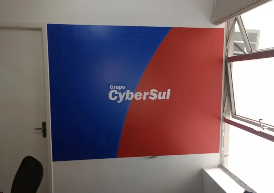 Adesivo de parede personalizado para o Grupo Cybersul