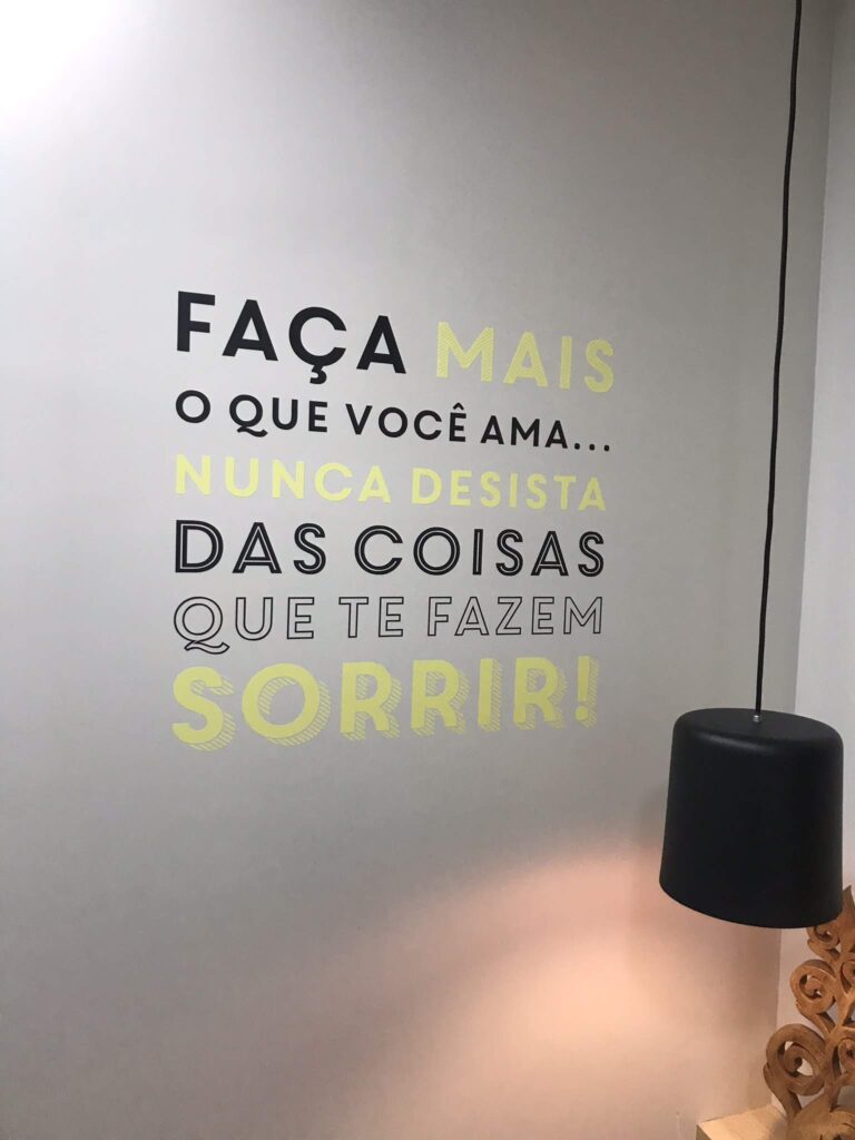 Comunicação visual para empresa.