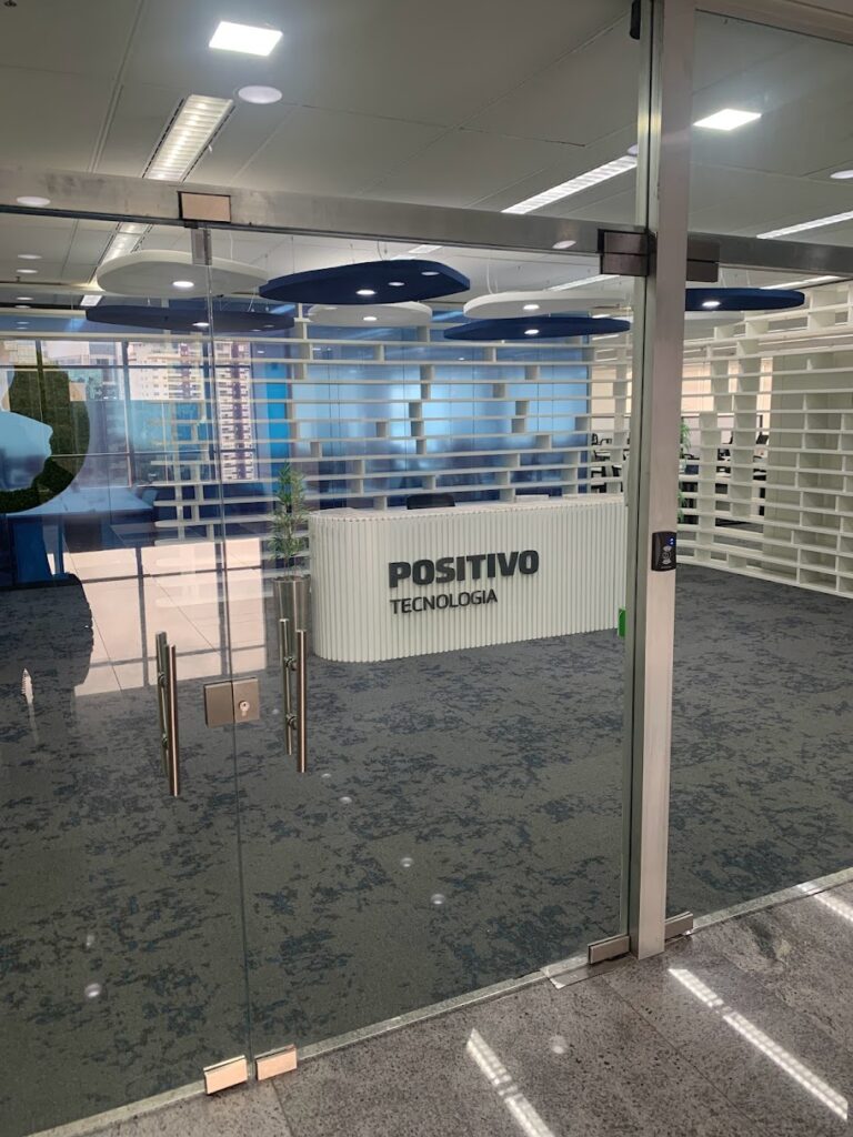 Letra-caixa em MDF de 20 mm