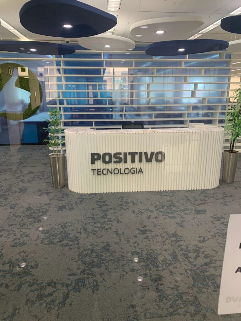 Letra-bloco para empresa.