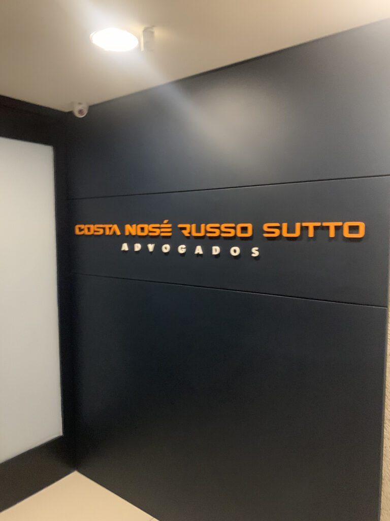 Comunicação visual para escritório de advocacia.