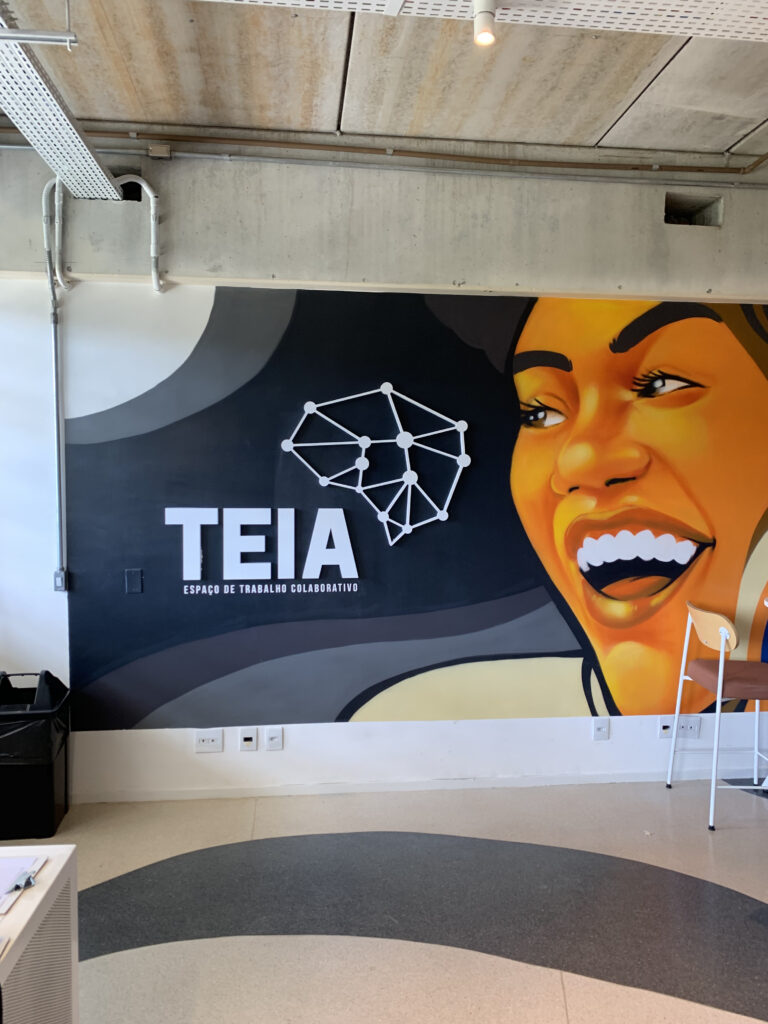 Adesivos personalizados para parede.