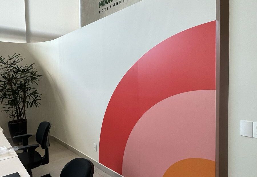 Adesivos com recorte especial.